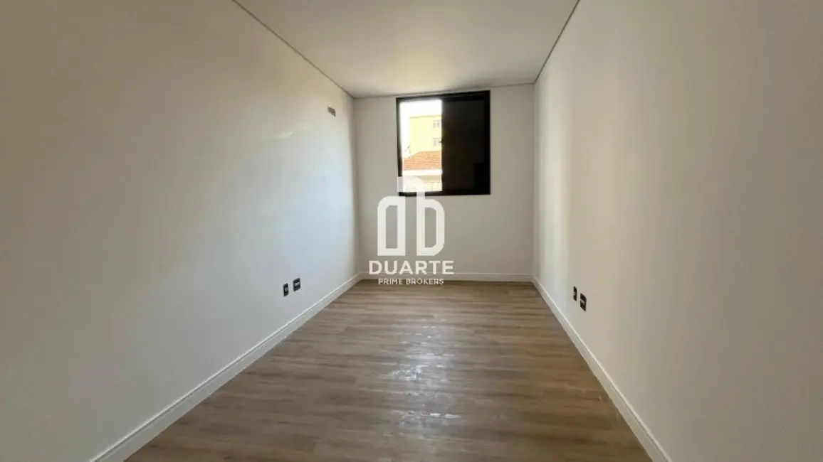 Casa com 4 quartos à venda, 250m2 em Embaré, Santos - SP - imagem 7 Foto 7 de Casa com 4 quartos à venda, 250m2 em Embaré, Santos - SP