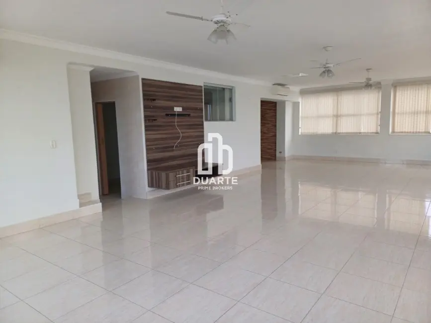 Apartamento com 4 quartos à venda, 274m2 em Itararé, Sao Vicente - SP - imagem 6 Foto 6 de Apartamento com 4 quartos à venda, 274m2 em Itararé, Sao Vicente - SP