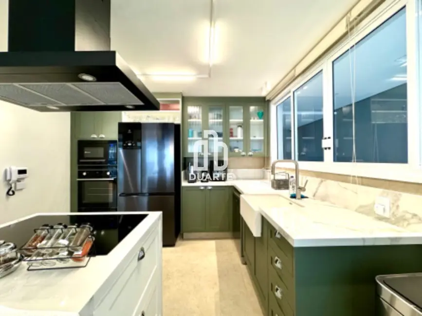 Foto 9 de Casa com 4 quartos à venda, 300m2 em Ponta da Praia, Santos - SP