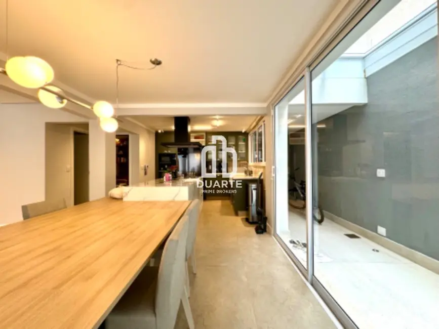 Foto 5 de Casa com 4 quartos à venda, 300m2 em Ponta da Praia, Santos - SP