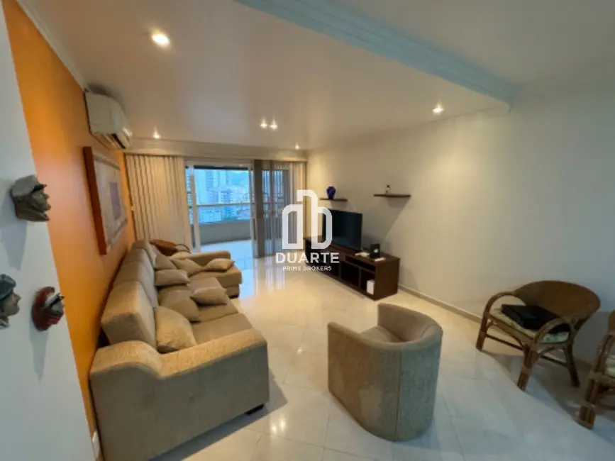 Apartamento com 3 quartos à venda, 170m2 em Gonzaga, Santos - SP - imagem 6 Foto 6 de Apartamento com 3 quartos à venda, 170m2 em Gonzaga, Santos - SP