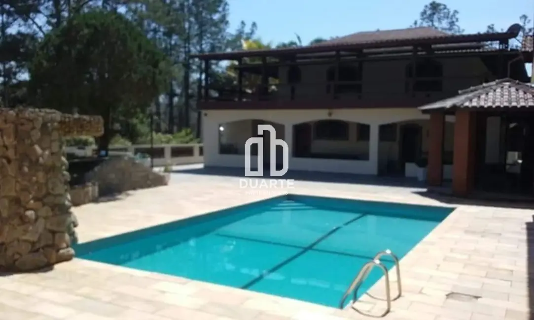 Foto 3 de Casa com 6 quartos à venda, 450m2 em Pedro De Toledo - SP