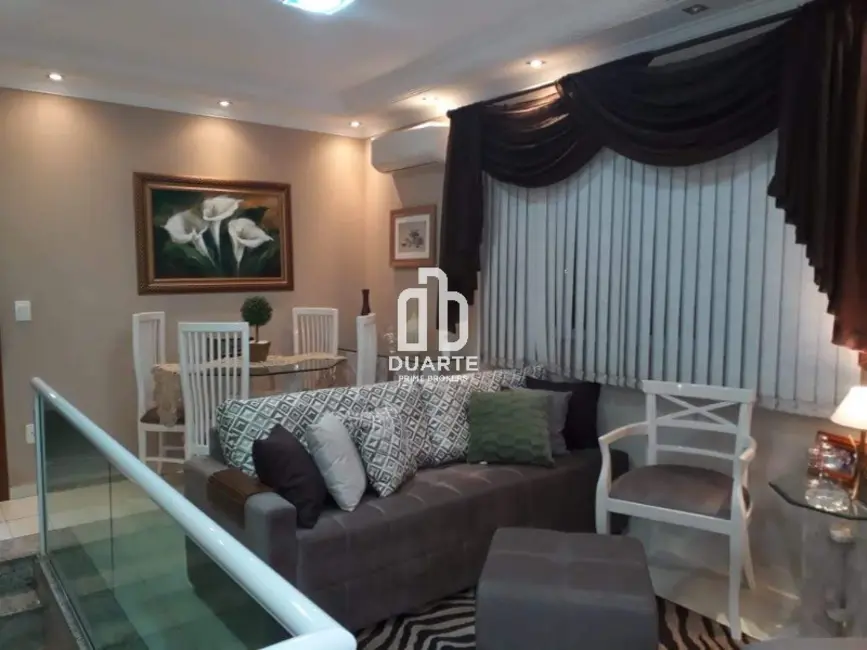 Foto 1 de Casa com 3 quartos à venda, 100m2 em Vila Voturua, Sao Vicente - SP