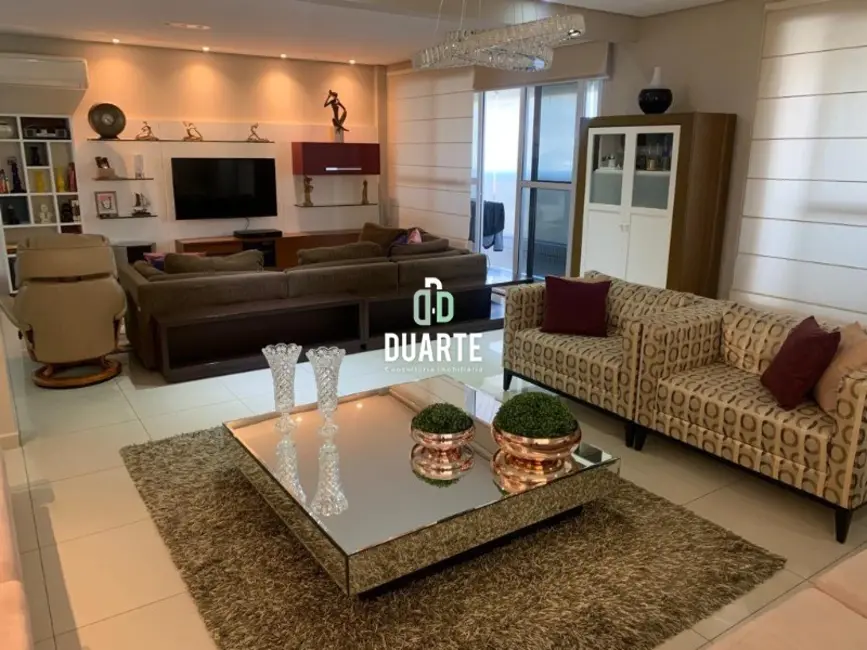 Apartamento com 3 quartos para alugar, 232m2 em Aparecida, Santos - SP - imagem 1 Foto 1 de Apartamento com 3 quartos para alugar, 232m2 em Aparecida, Santos - SP