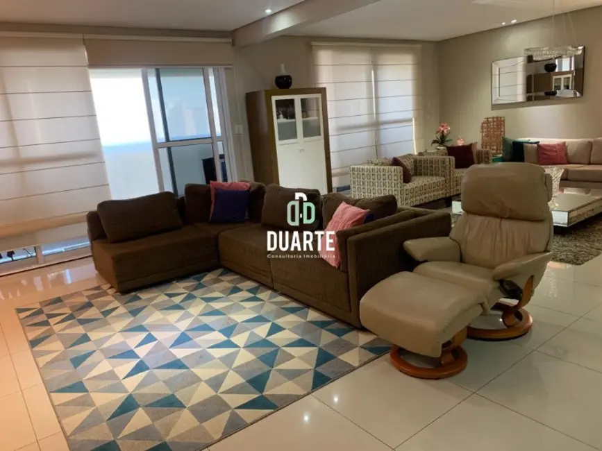 Apartamento com 3 quartos para alugar, 232m2 em Aparecida, Santos - SP - imagem 2 Foto 2 de Apartamento com 3 quartos para alugar, 232m2 em Aparecida, Santos - SP