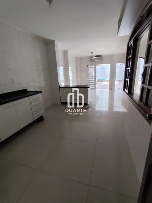 Foto 1 de Casa com 3 quartos à venda, 205m2 em Aparecida, Santos - SP