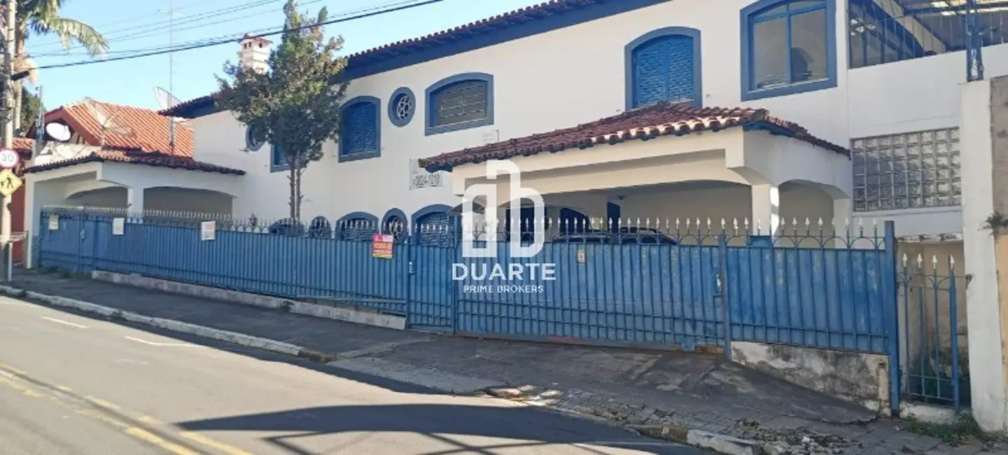 Foto 1 de Casa com 6 quartos à venda, 426m2 em Aguas De Lindoia - SP