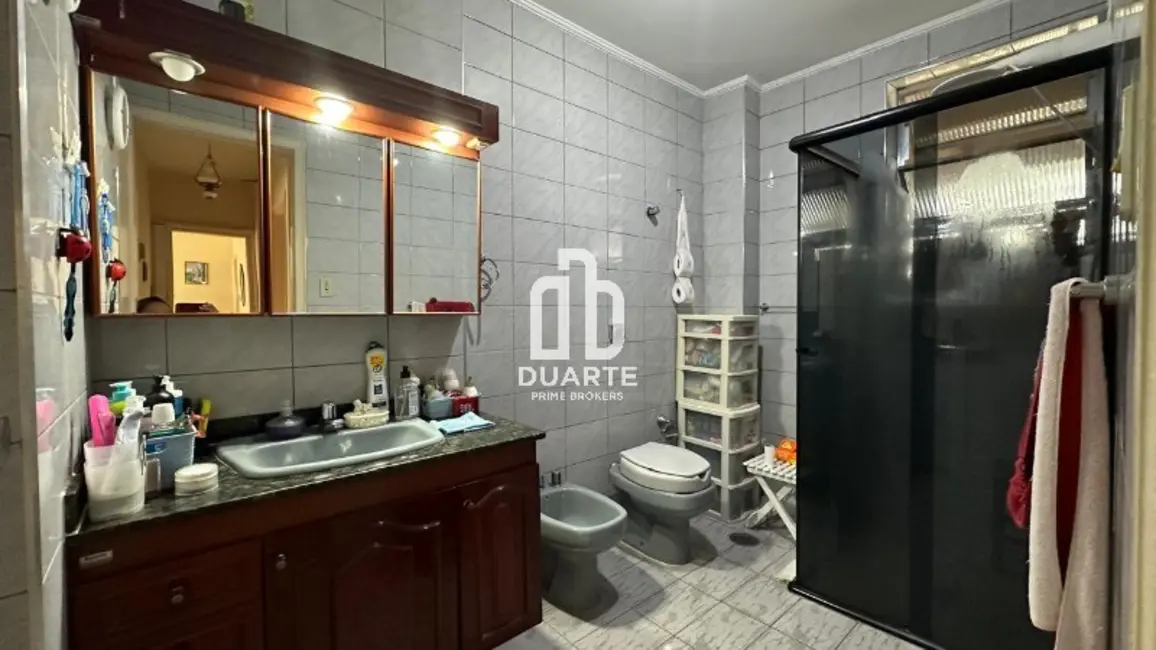 Apartamento com 3 quartos à venda, 100m2 em Gonzaga, Santos - SP - imagem 5 Foto 5 de Apartamento com 3 quartos à venda, 100m2 em Gonzaga, Santos - SP