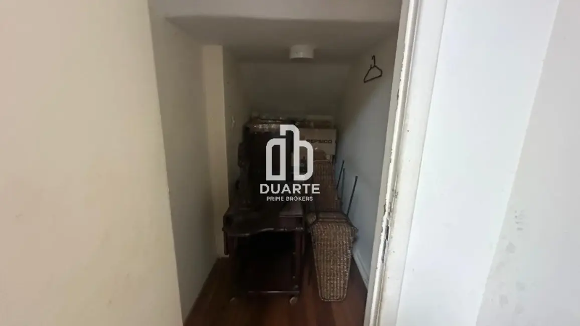 Sala Comercial à venda, 460m2 em Centro, Santos - SP - imagem 8 Foto 8 de Sala Comercial à venda, 460m2 em Centro, Santos - SP