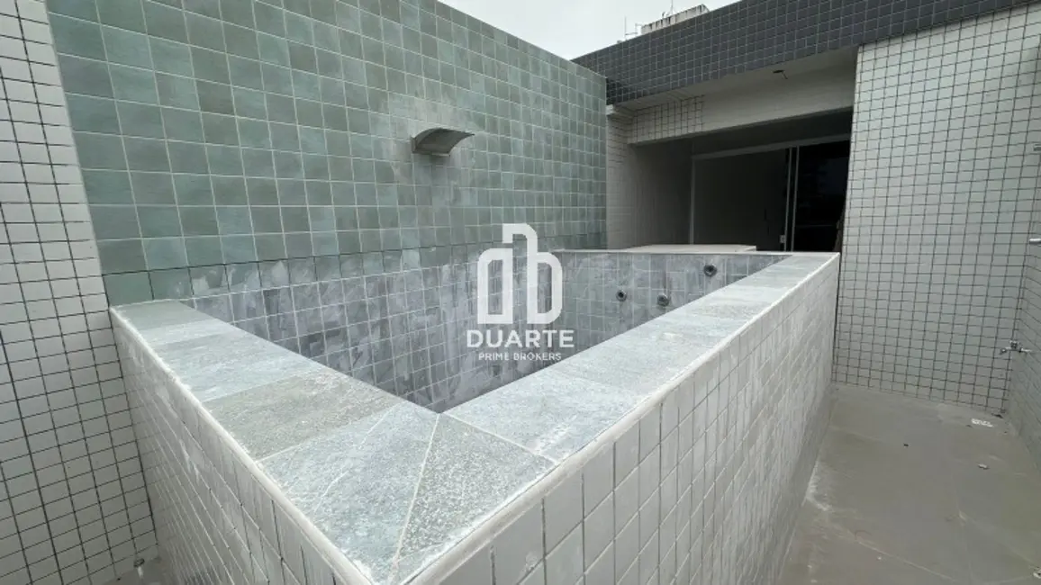 Foto 2 de Casa com 3 quartos à venda, 215m2 em Embaré, Santos - SP