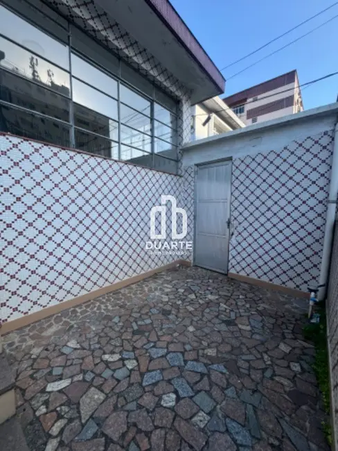 Foto 2 de Casa com 2 quartos à venda, 140m2 em Campo Grande, Santos - SP