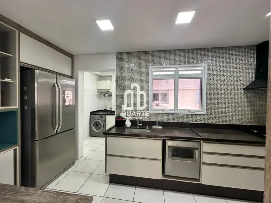 Apartamento com 3 quartos à venda, 150m2 em Marapé, Santos - SP - imagem 8 Foto 8 de Apartamento com 3 quartos à venda, 150m2 em Marapé, Santos - SP