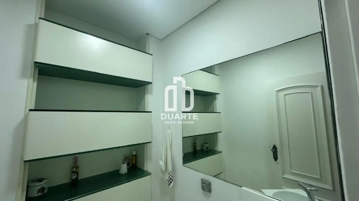 Apartamento com 3 quartos à venda, 192m2 em Centro, Sao Vicente - SP - imagem 4 Foto 4 de Apartamento com 3 quartos à venda, 192m2 em Centro, Sao Vicente - SP