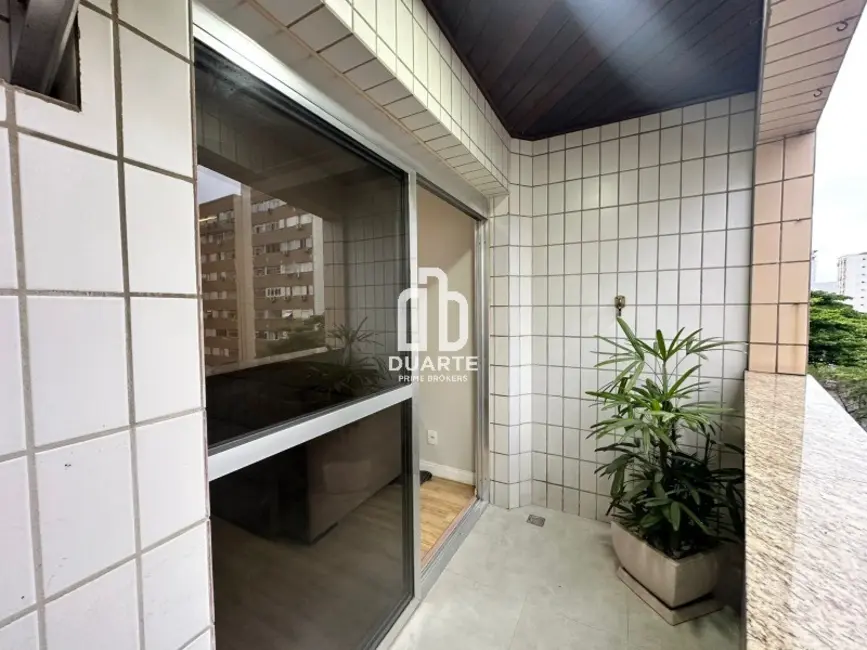 Apartamento com 2 quartos à venda, 101m2 em Vila Mathias, Santos - SP - imagem 4 Foto 4 de Apartamento com 2 quartos à venda, 101m2 em Vila Mathias, Santos - SP