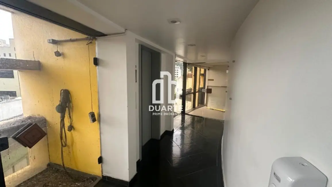 Sala Comercial para alugar, 400m2 em Centro, Santos - SP - imagem 2 Foto 2 de Sala Comercial para alugar, 400m2 em Centro, Santos - SP