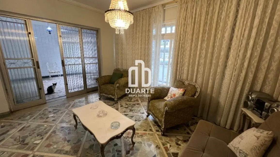 Casa com 3 quartos à venda, 210m2 em Campo Grande, Santos - SP - imagem 3 Foto 3 de Casa com 3 quartos à venda, 210m2 em Campo Grande, Santos - SP