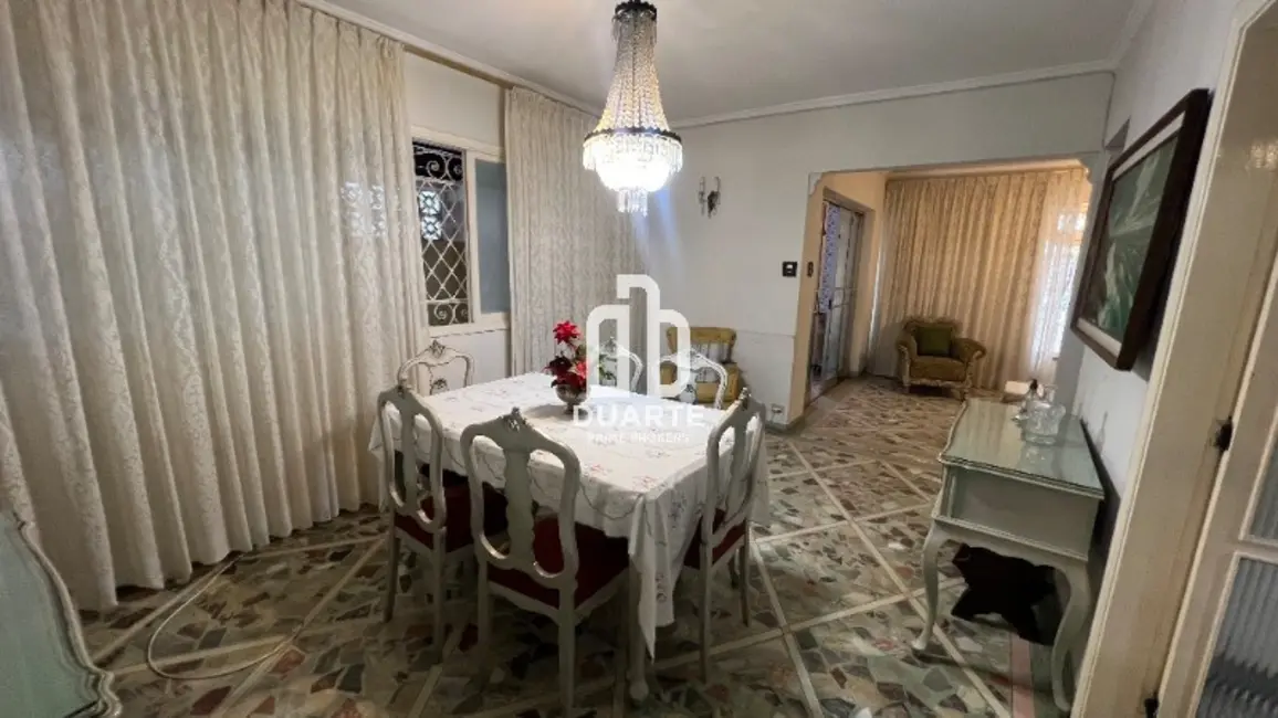 Casa com 3 quartos à venda, 210m2 em Campo Grande, Santos - SP - imagem 6 Foto 6 de Casa com 3 quartos à venda, 210m2 em Campo Grande, Santos - SP