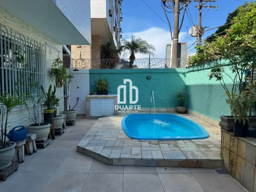 Casa com 3 quartos à venda, 250m2 em Embaré, Santos - SP - imagem 4 Foto 4 de Casa com 3 quartos à venda, 250m2 em Embaré, Santos - SP