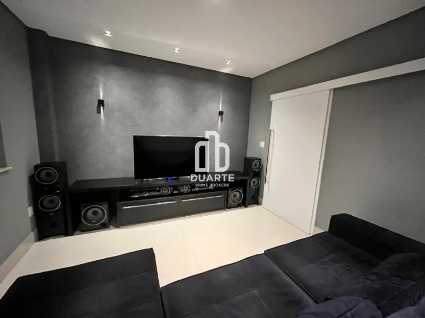 Casa com 4 quartos à venda, 370m2 em Ponta da Praia, Santos - SP - imagem 6 Foto 6 de Casa com 4 quartos à venda, 370m2 em Ponta da Praia, Santos - SP