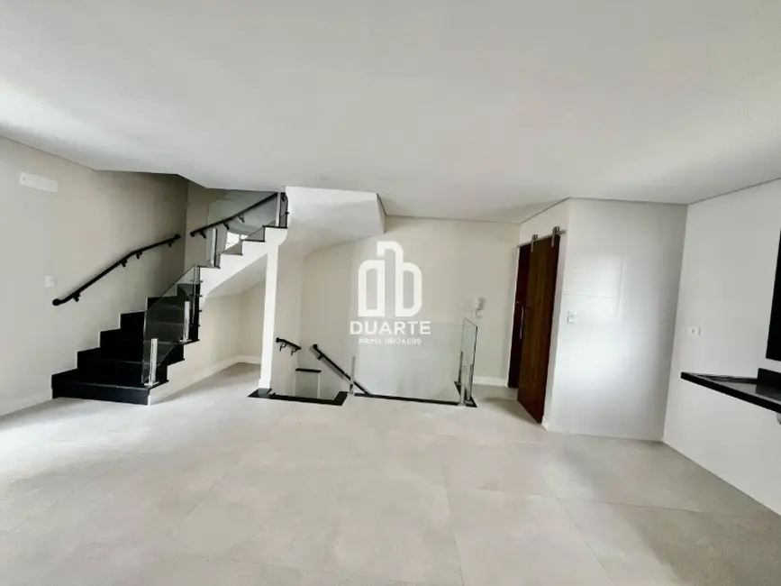 Casa com 2 quartos à venda, 98m2 em Ponta da Praia, Santos - SP - imagem 4 Foto 4 de Casa com 2 quartos à venda, 98m2 em Ponta da Praia, Santos - SP