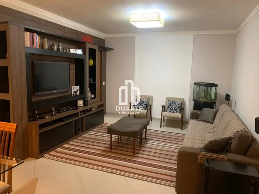 Foto 2 de Casa com 3 quartos à venda, 173m2 em Gonzaga, Santos - SP