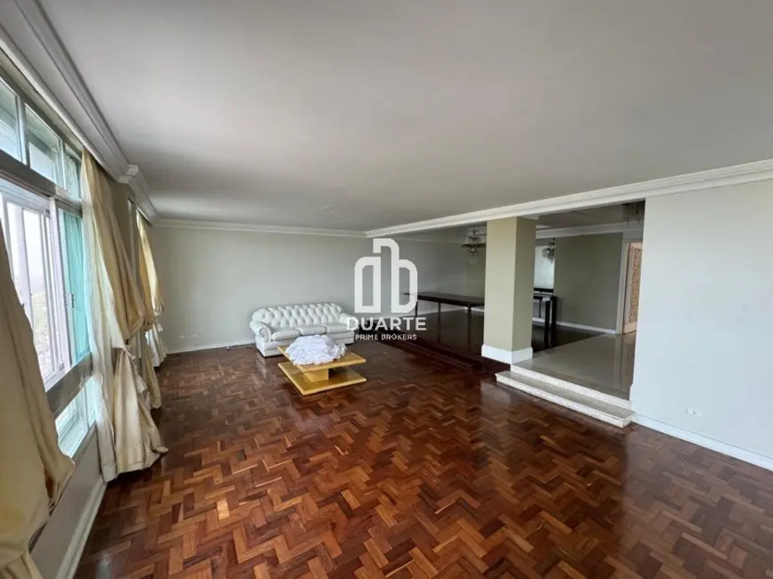 Apartamento com 4 quartos para alugar, 356m2 em Boqueirão, Santos - SP - imagem 8 Foto 8 de Apartamento com 4 quartos para alugar, 356m2 em Boqueirão, Santos - SP