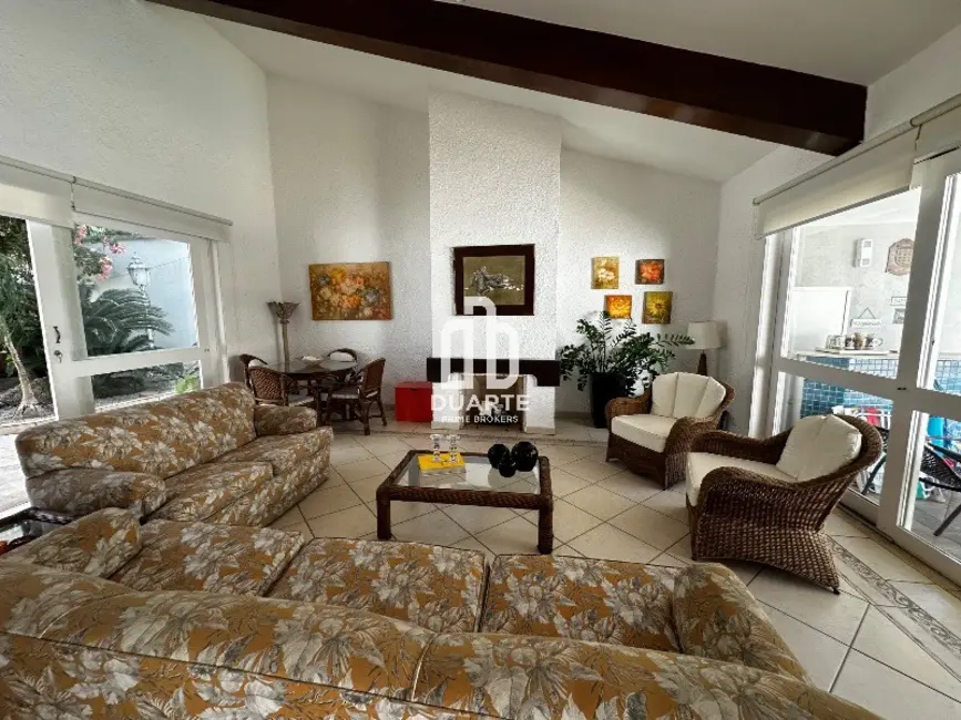 Foto 5 de Casa com 4 quartos à venda, 647m2 em Balneário Praia do Pernambuco, Guaruja - SP