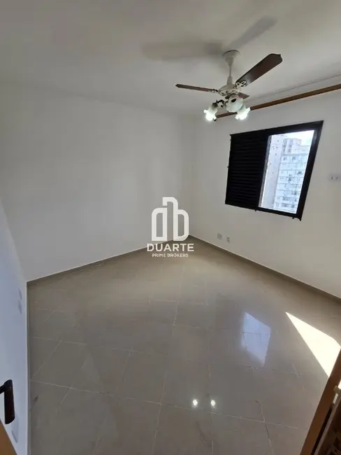 Apartamento com 3 quartos para alugar, 137m2 em Aparecida, Santos - SP - imagem 4 Foto 4 de Apartamento com 3 quartos para alugar, 137m2 em Aparecida, Santos - SP