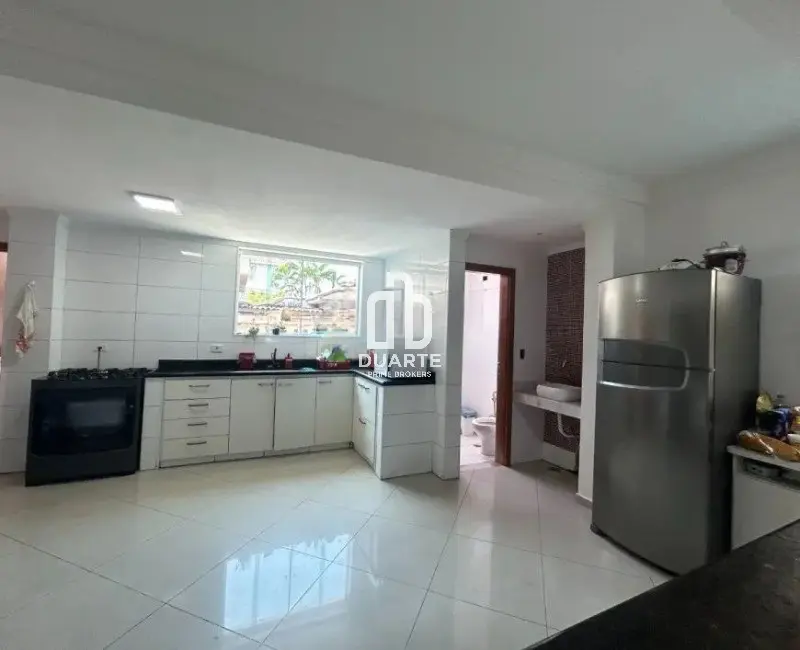 Casa com 3 quartos à venda, 290m2 em Campo Grande, Santos - SP - imagem 4 Foto 4 de Casa com 3 quartos à venda, 290m2 em Campo Grande, Santos - SP