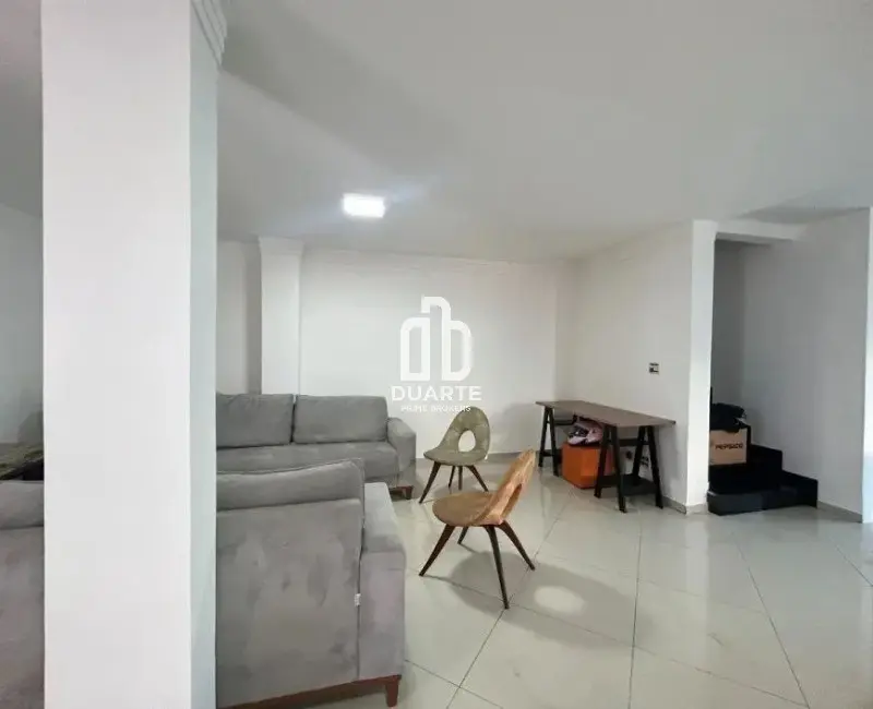 Casa com 3 quartos à venda, 290m2 em Campo Grande, Santos - SP - imagem 3 Foto 3 de Casa com 3 quartos à venda, 290m2 em Campo Grande, Santos - SP