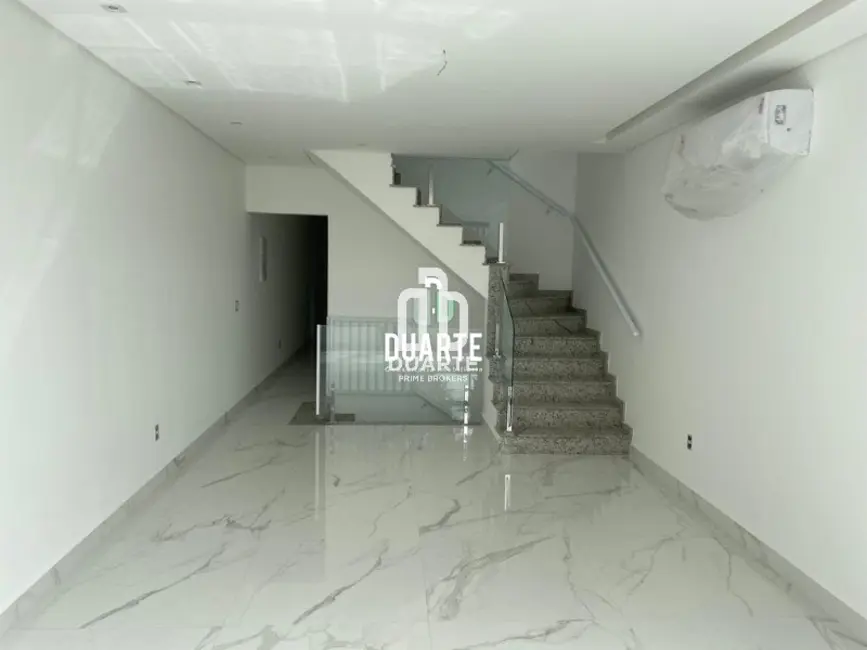 Foto 8 de Casa com 4 quartos à venda, 198m2 em Embaré, Santos - SP