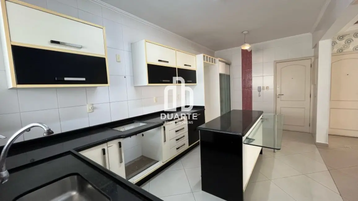 Apartamento com 2 quartos à venda, 111m2 em Gonzaga, Santos - SP - imagem 6 Foto 6 de Apartamento com 2 quartos à venda, 111m2 em Gonzaga, Santos - SP