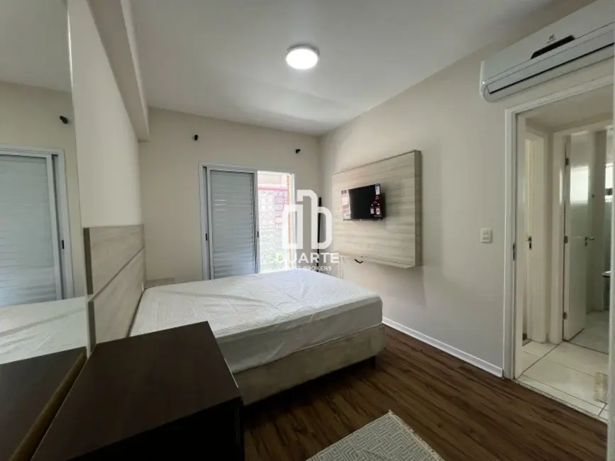Apartamento com 2 quartos para alugar, 72m2 em Gonzaga, Santos - SP - imagem 7 Foto 7 de Apartamento com 2 quartos para alugar, 72m2 em Gonzaga, Santos - SP