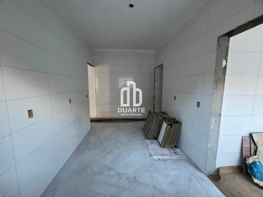 Foto 2 de Casa com 2 quartos à venda, 70m2 em Santa Maria, Santos - SP