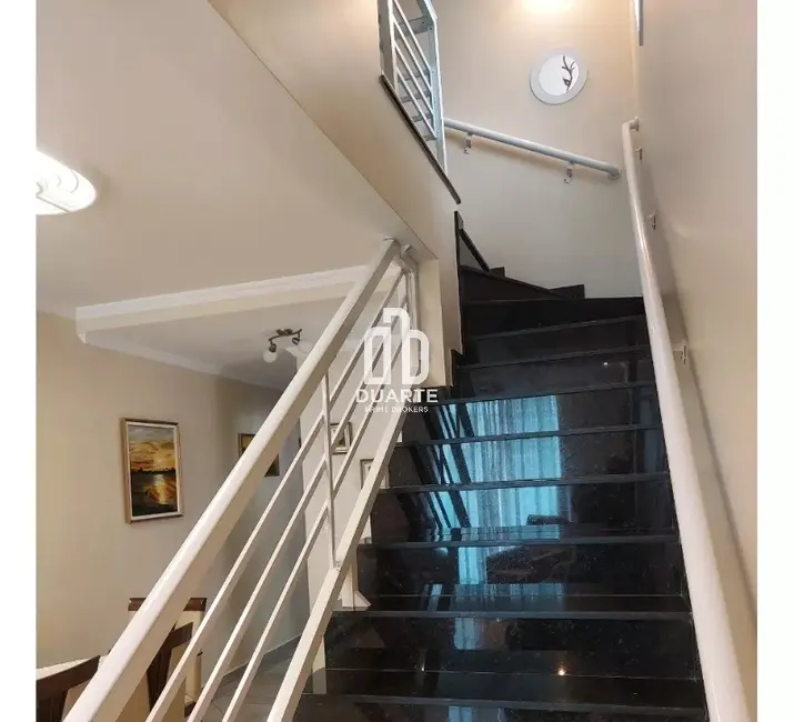 Casa com 4 quartos à venda, 228m2 em Aparecida, Santos - SP - imagem 5 Foto 5 de Casa com 4 quartos à venda, 228m2 em Aparecida, Santos - SP