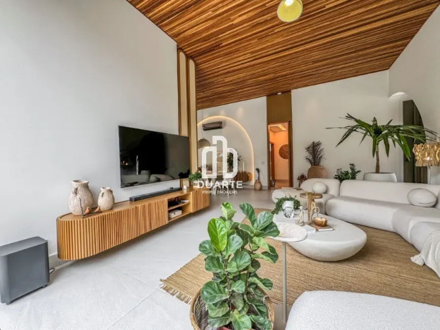 Casa com 6 quartos à venda, 485m2 em Riviera de São Lourenço, Bertioga - SP - imagem 5 Foto 5 de Casa com 6 quartos à venda, 485m2 em Riviera de São Lourenço, Bertioga - SP