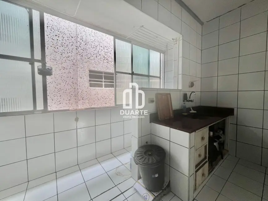 Apartamento com 2 quartos à venda, 42m2 em Gonzaga, Santos - SP - imagem 8 Foto 8 de Apartamento com 2 quartos à venda, 42m2 em Gonzaga, Santos - SP
