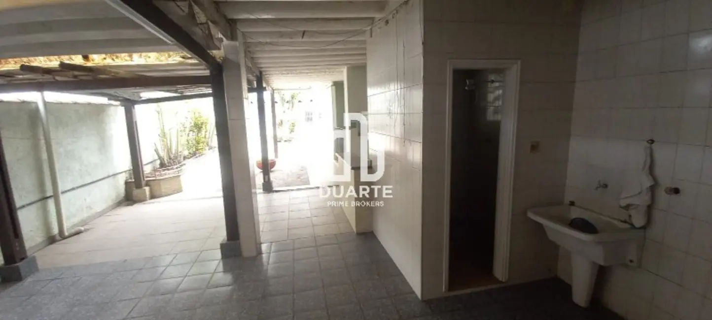 Casa com 3 quartos à venda, 279m2 em Marapé, Santos - SP - imagem 9 Foto 9 de Casa com 3 quartos à venda, 279m2 em Marapé, Santos - SP