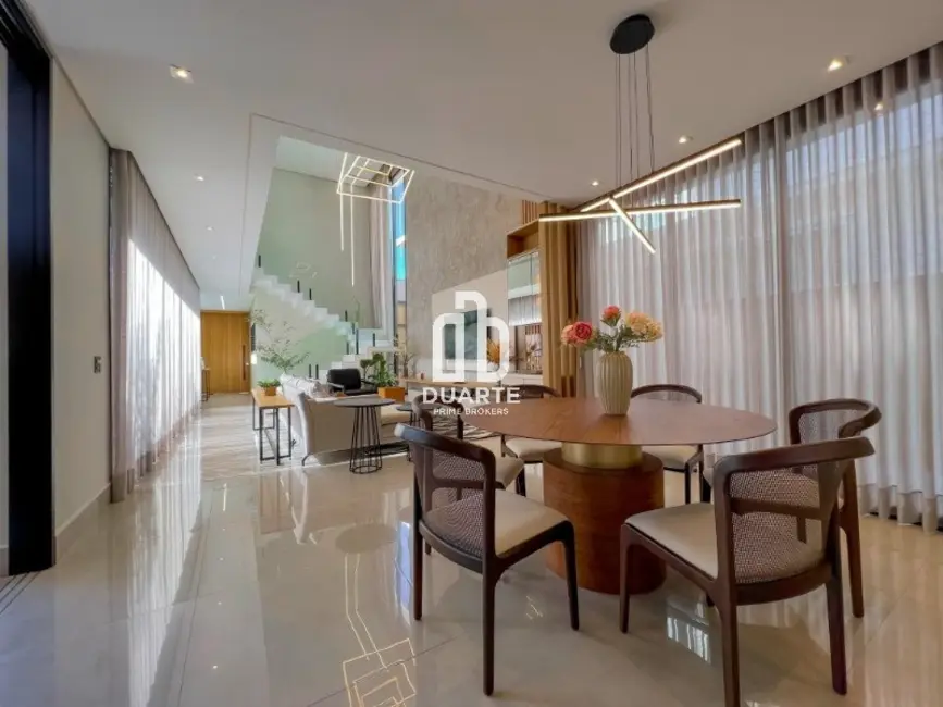 Casa com 5 quartos à venda, 350m2 em Riviera de São Lourenço, Bertioga - SP - imagem 4 Foto 4 de Casa com 5 quartos à venda, 350m2 em Riviera de São Lourenço, Bertioga - SP