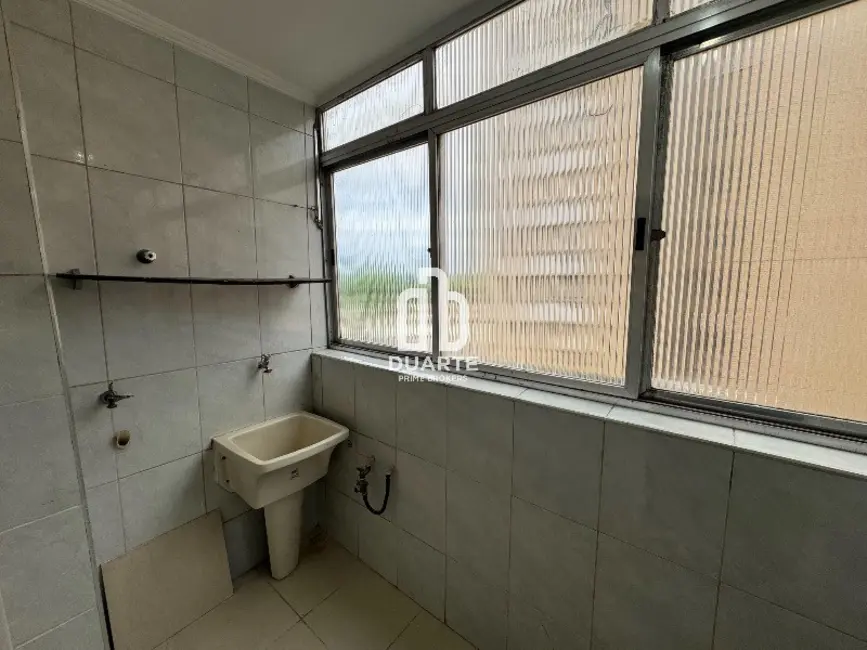 Apartamento com 2 quartos para alugar, 126m2 em Boqueirão, Santos - SP - imagem 8 Foto 8 de Apartamento com 2 quartos para alugar, 126m2 em Boqueirão, Santos - SP