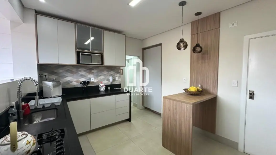 Apartamento com 2 quartos à venda, 137m2 em Embaré, Santos - SP - imagem 8 Foto 8 de Apartamento com 2 quartos à venda, 137m2 em Embaré, Santos - SP