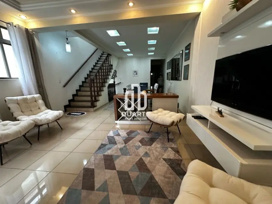 Foto 7 de Casa com 6 quartos à venda, 195m2 em Aparecida, Santos - SP