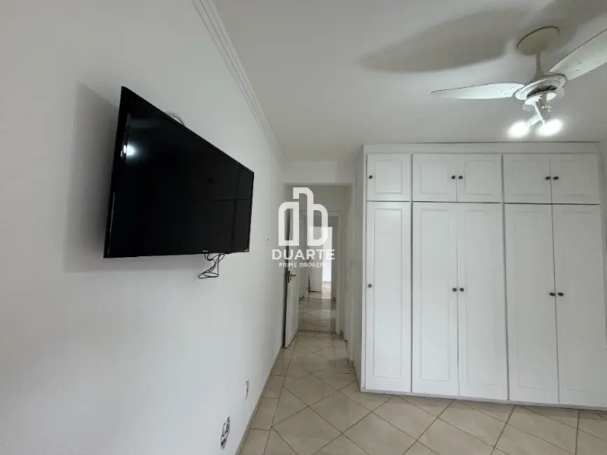 Apartamento com 3 quartos para alugar, 144m2 em Gonzaga, Santos - SP - imagem 7 Foto 7 de Apartamento com 3 quartos para alugar, 144m2 em Gonzaga, Santos - SP
