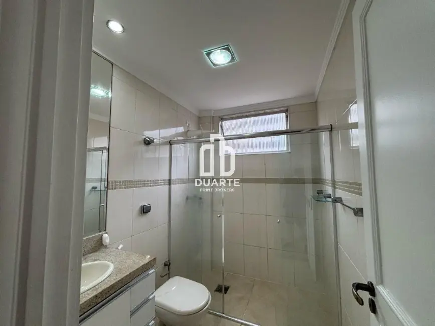 Apartamento com 3 quartos para alugar, 144m2 em Gonzaga, Santos - SP - imagem 8 Foto 8 de Apartamento com 3 quartos para alugar, 144m2 em Gonzaga, Santos - SP