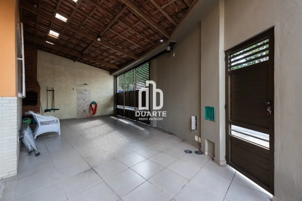 Sala Comercial com 3 quartos para alugar, 145m2 em Embaré, Santos - SP - imagem 7 Foto 7 de Sala Comercial com 3 quartos para alugar, 145m2 em Embaré, Santos - SP