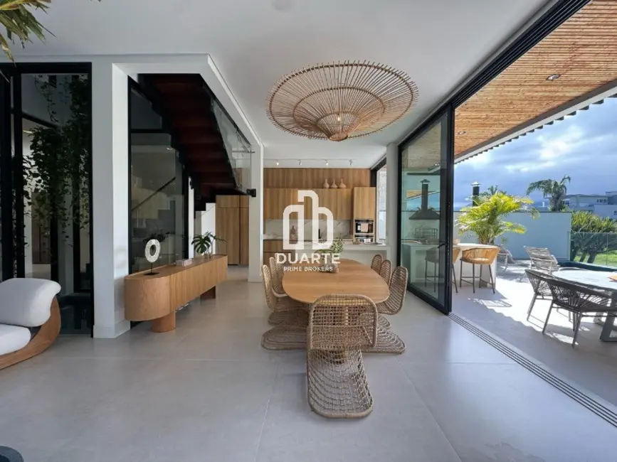 Foto 4 de Casa com 5 quartos à venda, 927m2 em Riviera de São Lourenço, Bertioga - SP