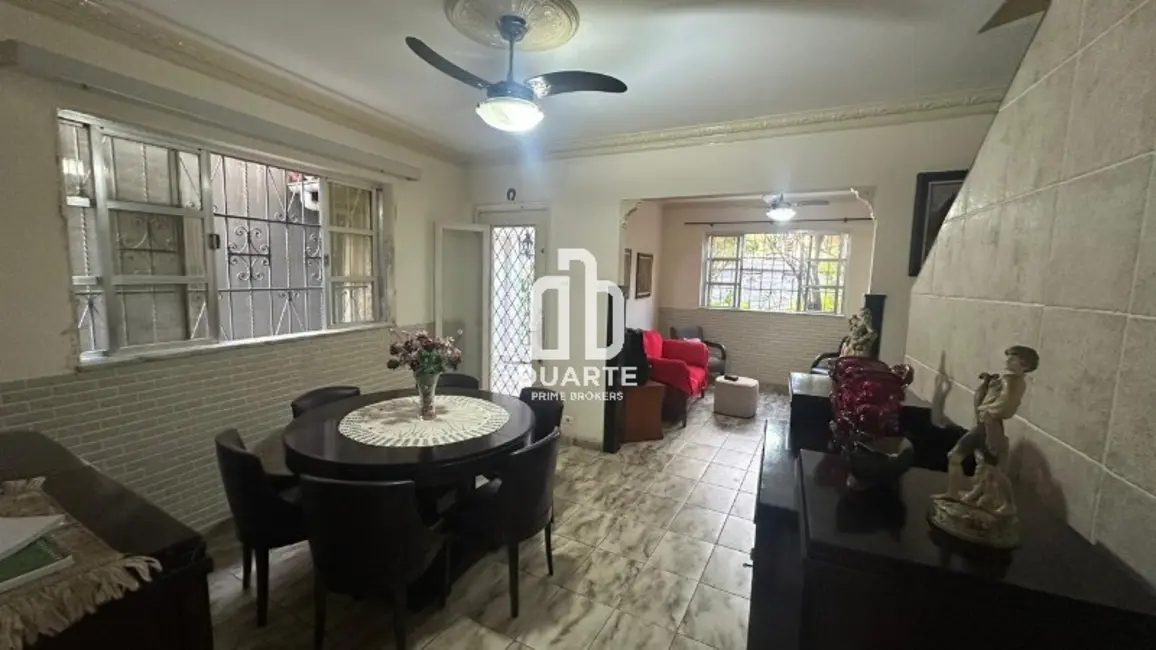 Foto 2 de Casa com 3 quartos à venda, 167m2 em Vila Mathias, Santos - SP