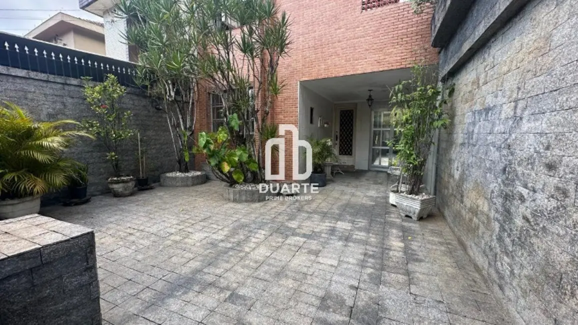 Foto 1 de Casa com 3 quartos à venda, 167m2 em Vila Mathias, Santos - SP