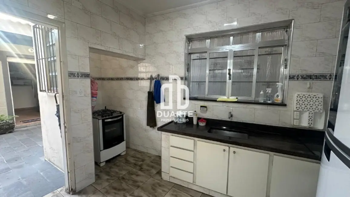 Foto 7 de Casa com 3 quartos à venda, 167m2 em Vila Mathias, Santos - SP
