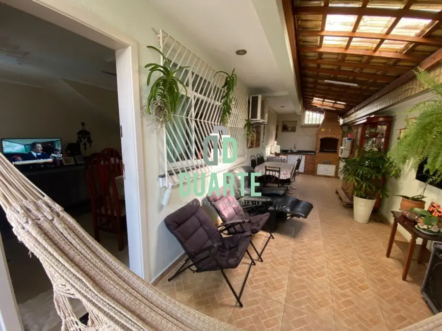 Foto 2 de Casa com 3 quartos para alugar, 101m2 em Aparecida, Santos - SP